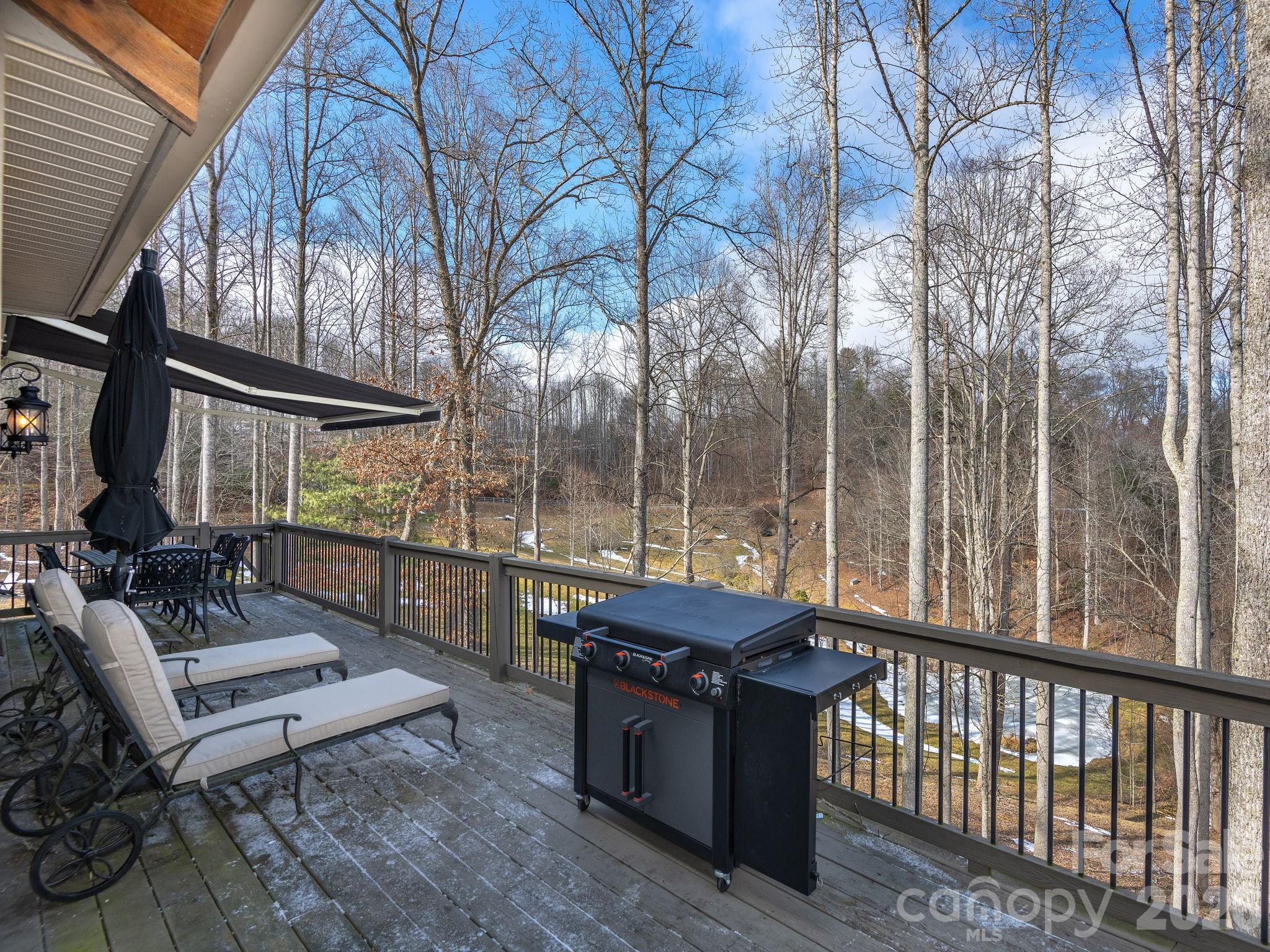 166 Harleys Cove Waynesville NC 28785
