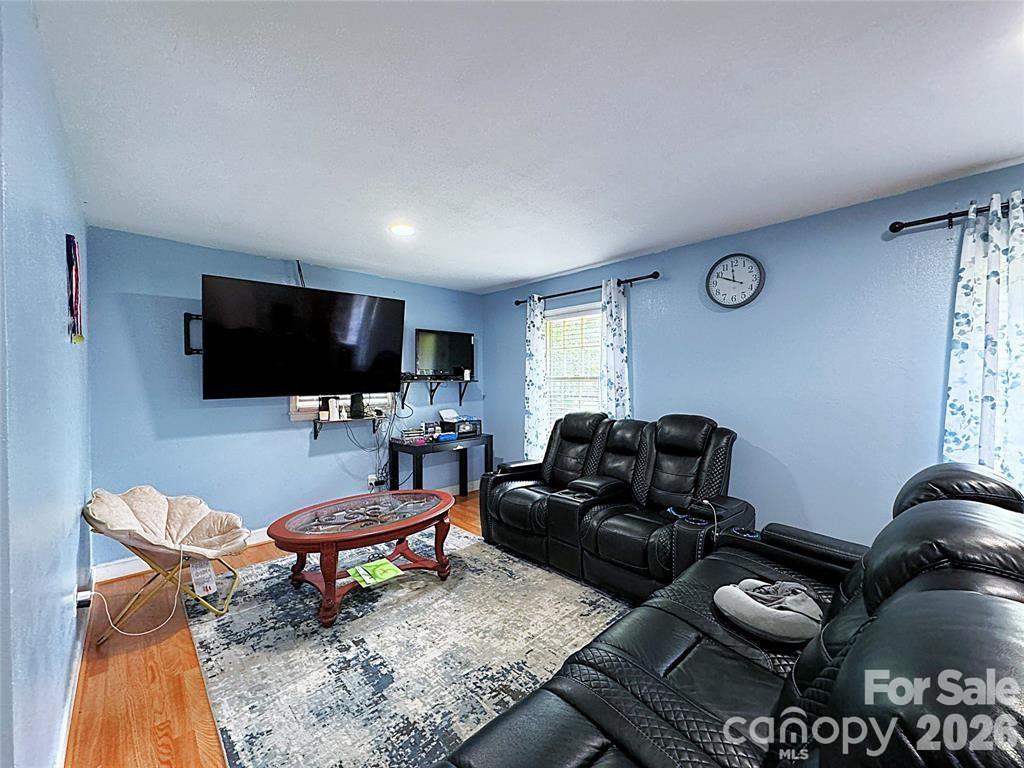 2209 Laura Drive Charlotte NC 28212