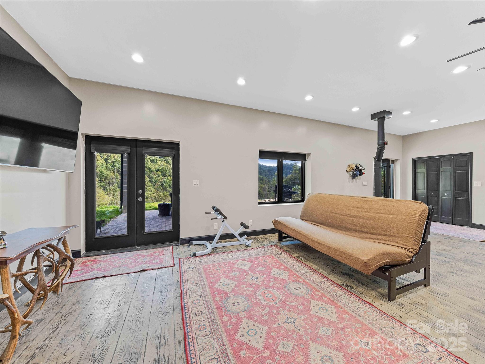 945 Roaring Fork Road Hot Springs NC 28743