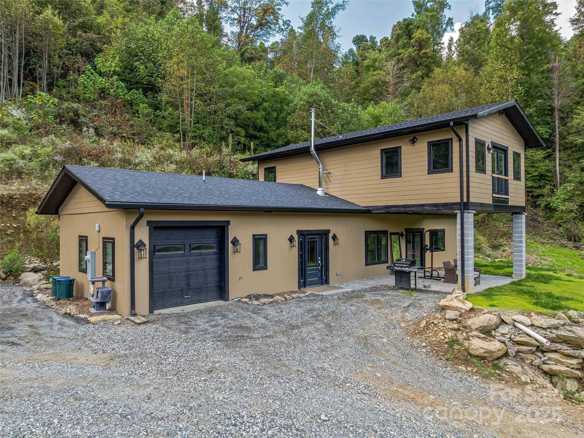 945 Roaring Fork Road Hot Springs NC 28743