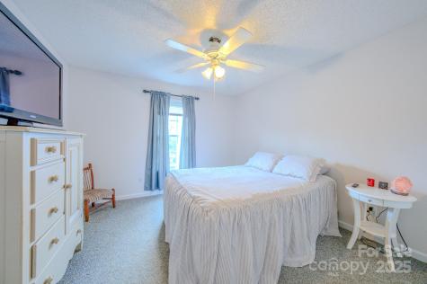 17 Mallory Meadows Court Arden NC 28704