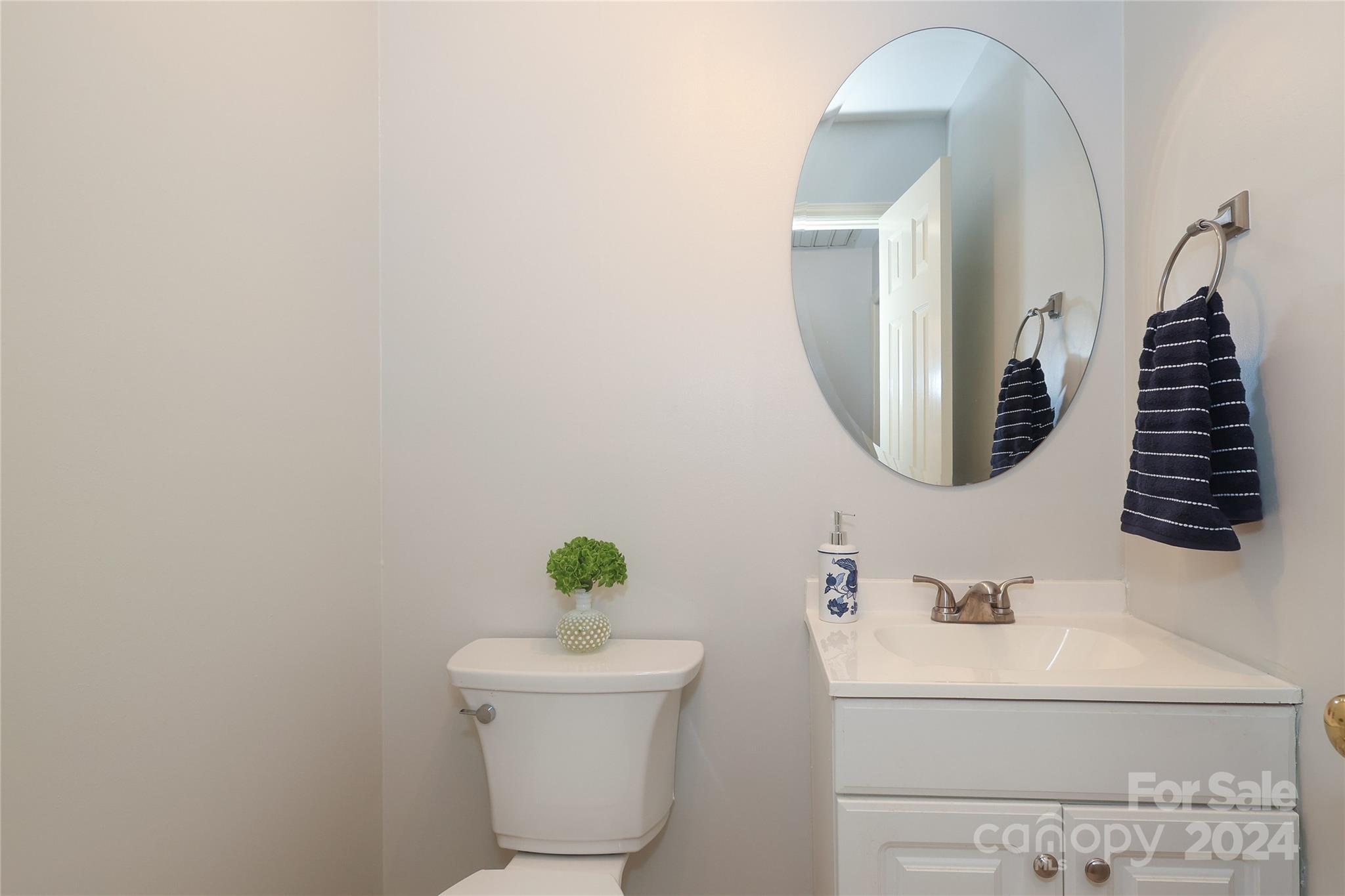6552 Shaftesbury Road Charlotte NC 28270