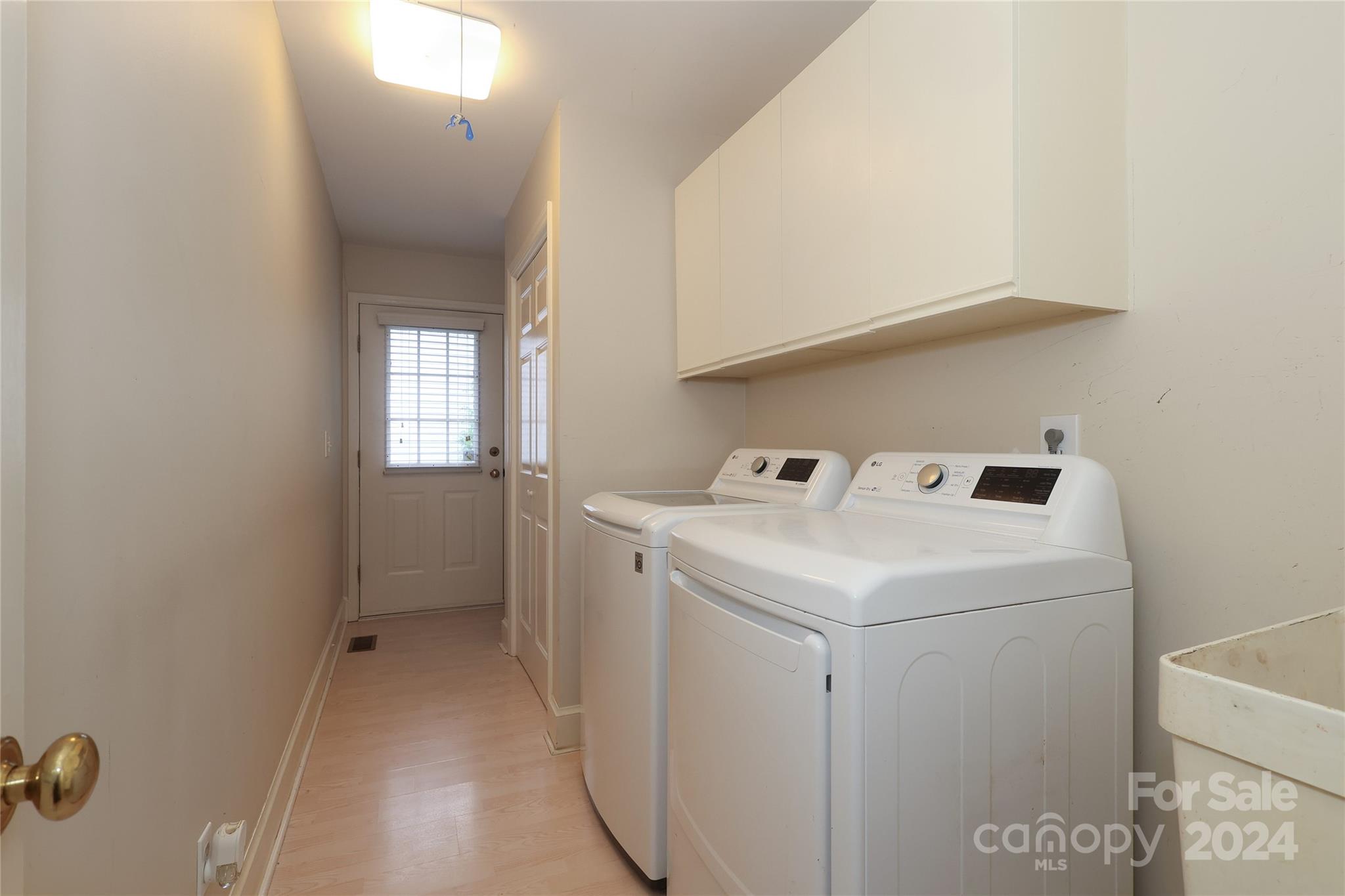 6552 Shaftesbury Road Charlotte NC 28270