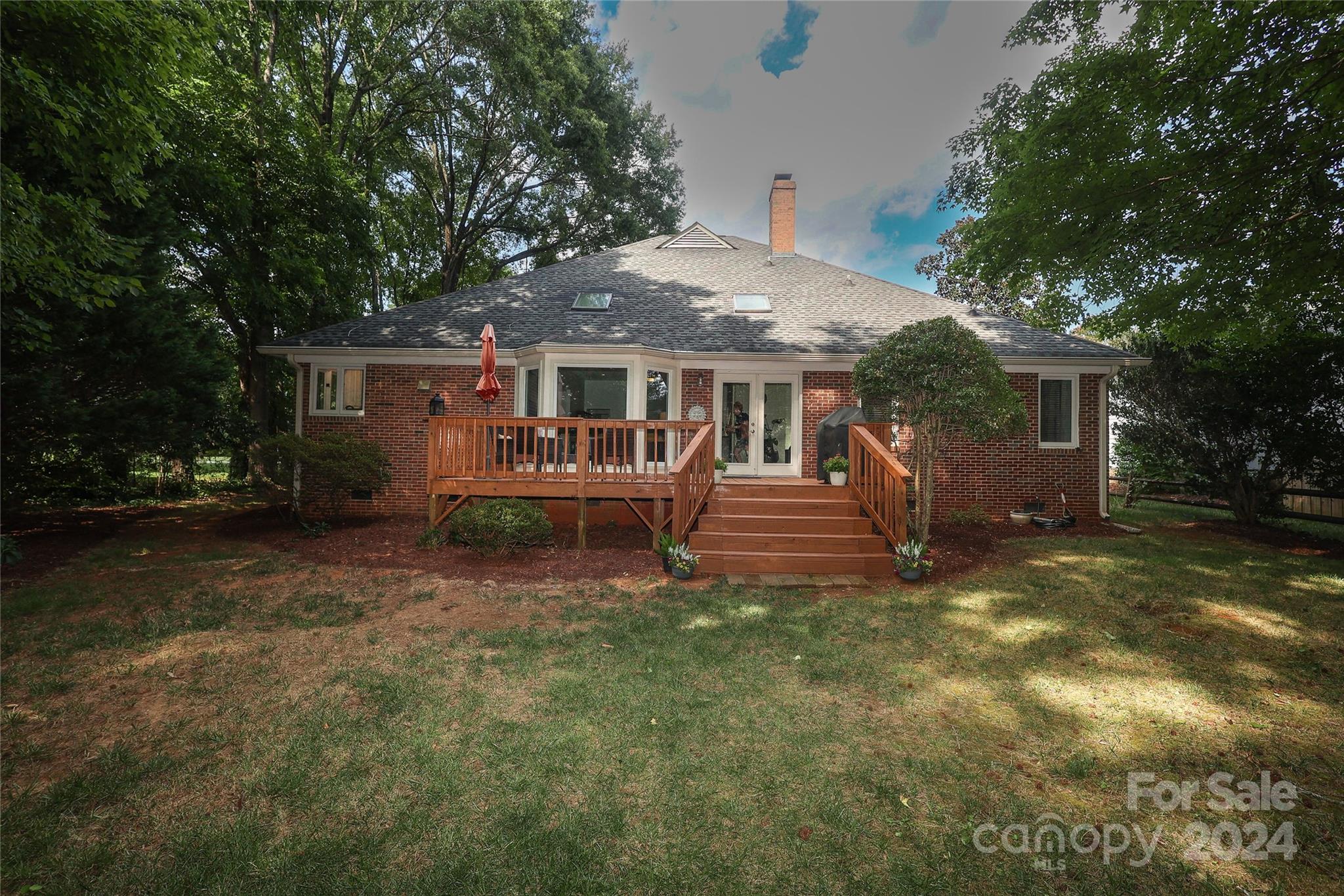 6552 Shaftesbury Road Charlotte NC 28270