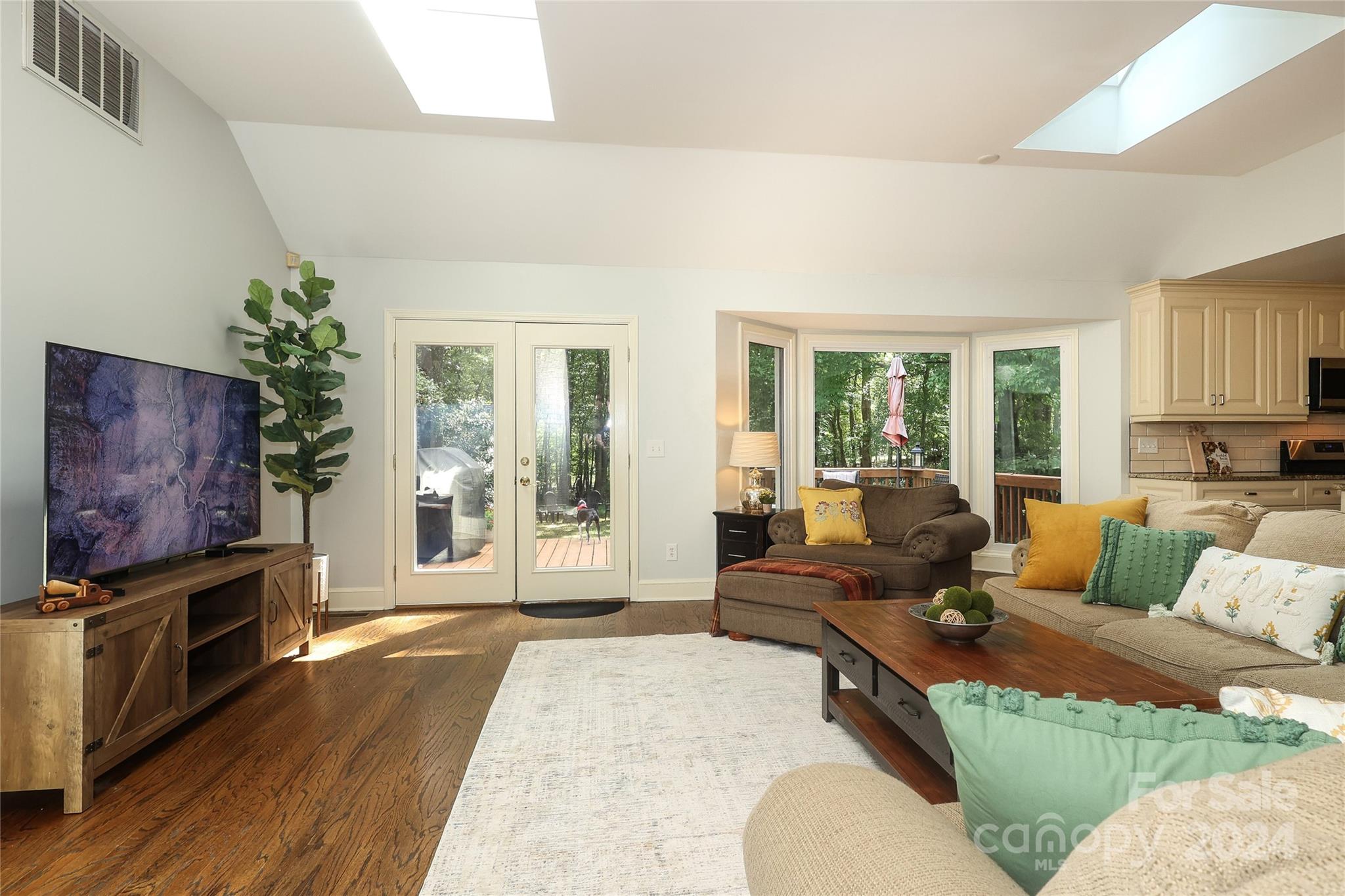 6552 Shaftesbury Road Charlotte NC 28270
