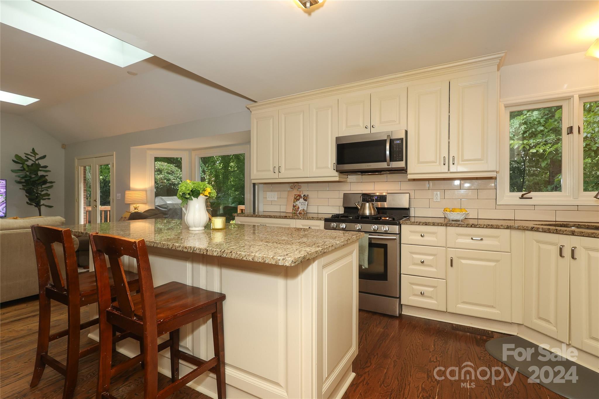 6552 Shaftesbury Road Charlotte NC 28270