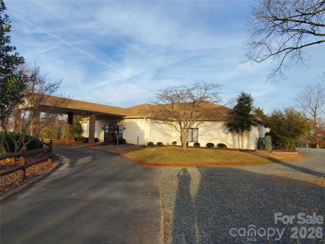 101 N Cardinal Drive New London NC 28127