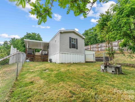 15 Spring Street Candler NC 28715