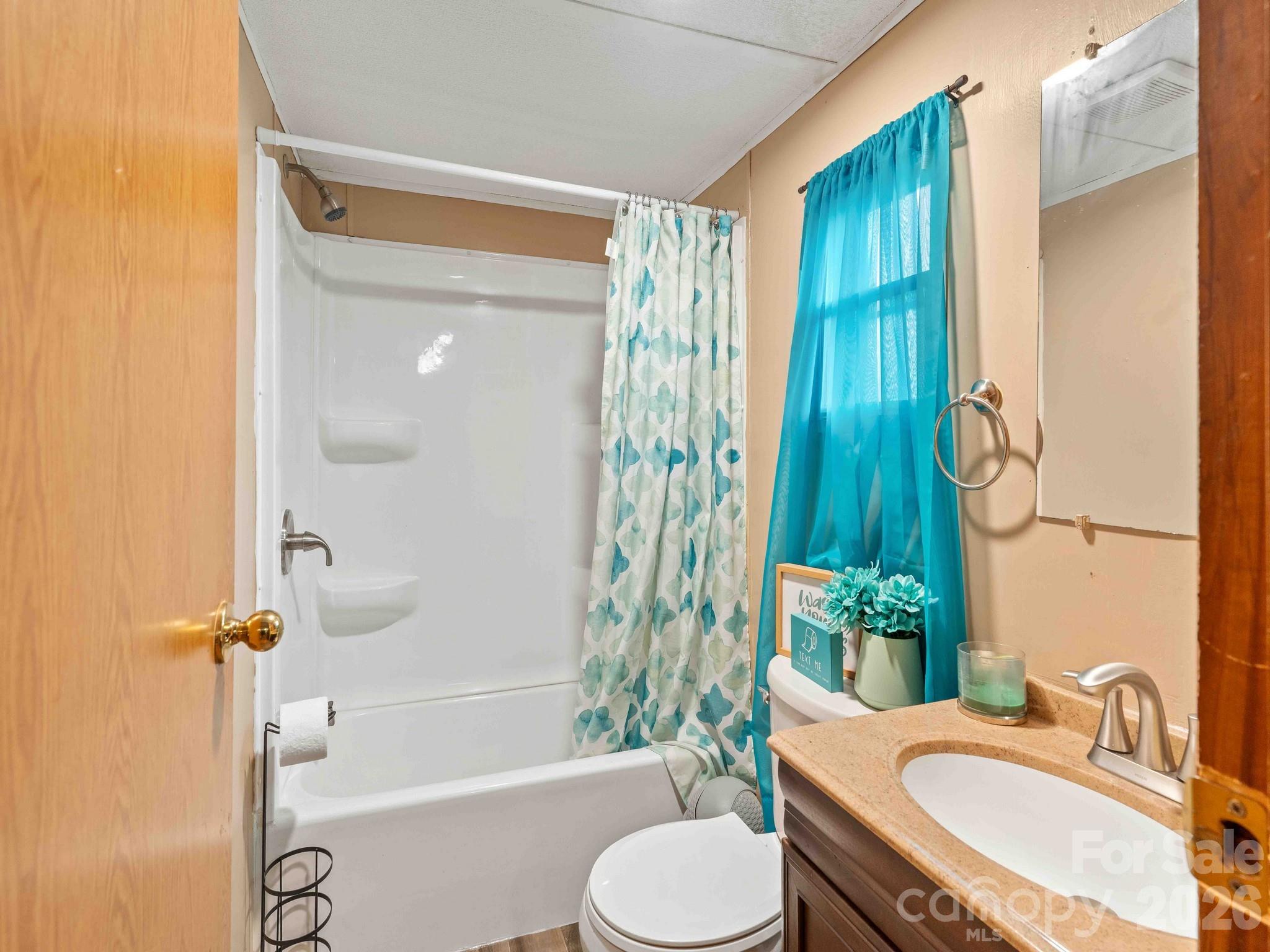 15 Spring Street Candler NC 28715