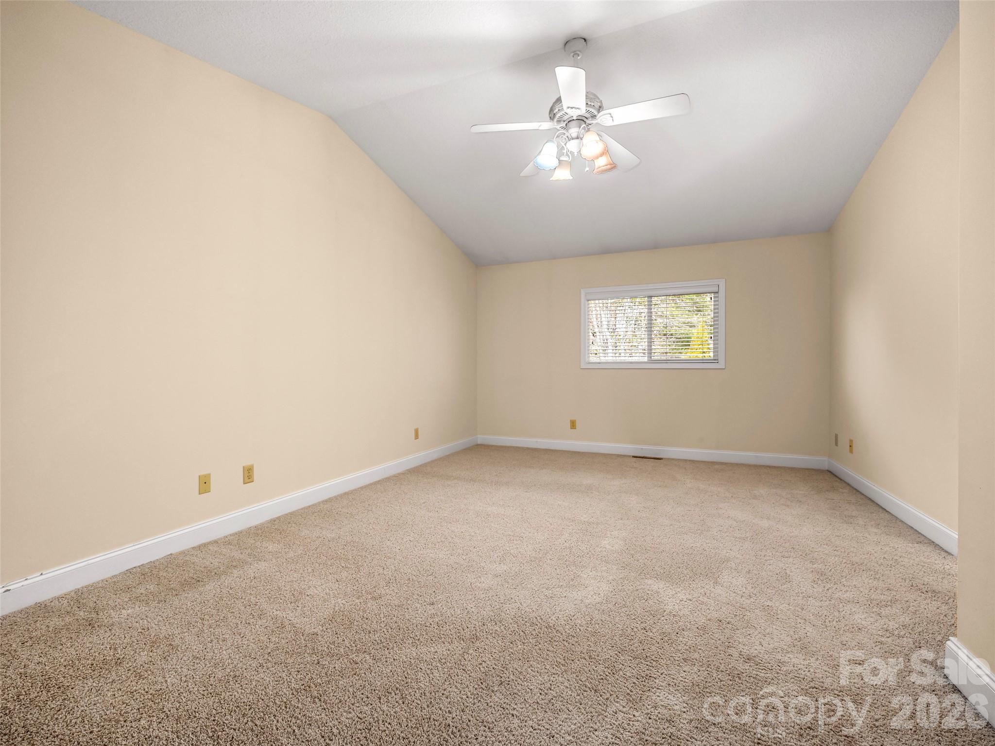 21 Holiday Drive Arden NC 28704