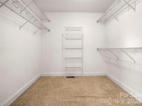 21 Holiday Drive Arden NC 28704