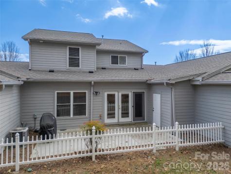 21 Holiday Drive Arden NC 28704