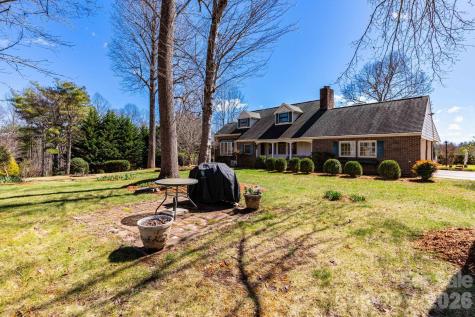 181 Leisure Ridge Drive Mars Hill NC 28754