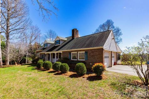 181 Leisure Ridge Drive Mars Hill NC 28754