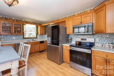 181 Leisure Ridge Drive Mars Hill NC 28754