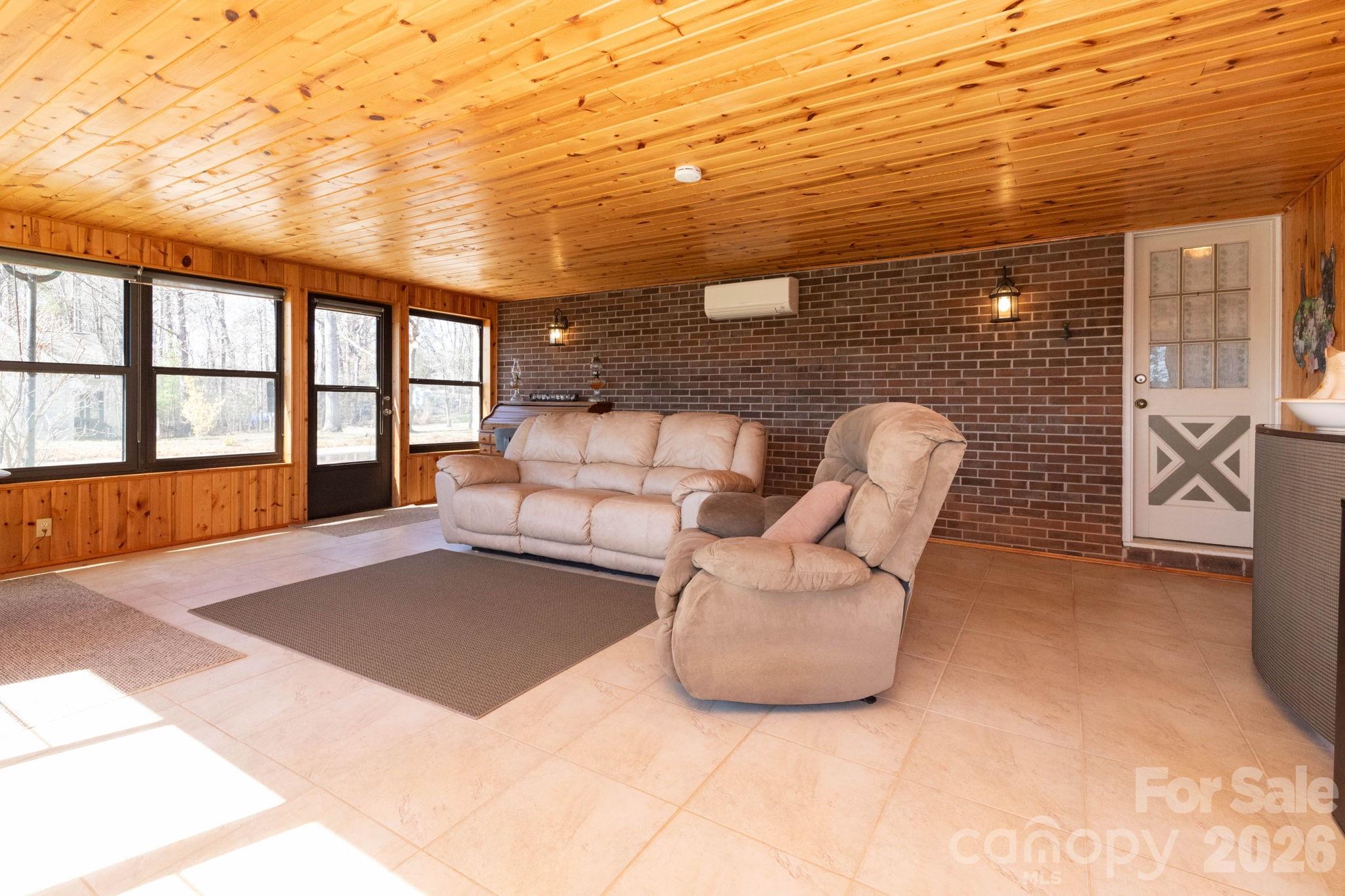 181 Leisure Ridge Drive Mars Hill NC 28754