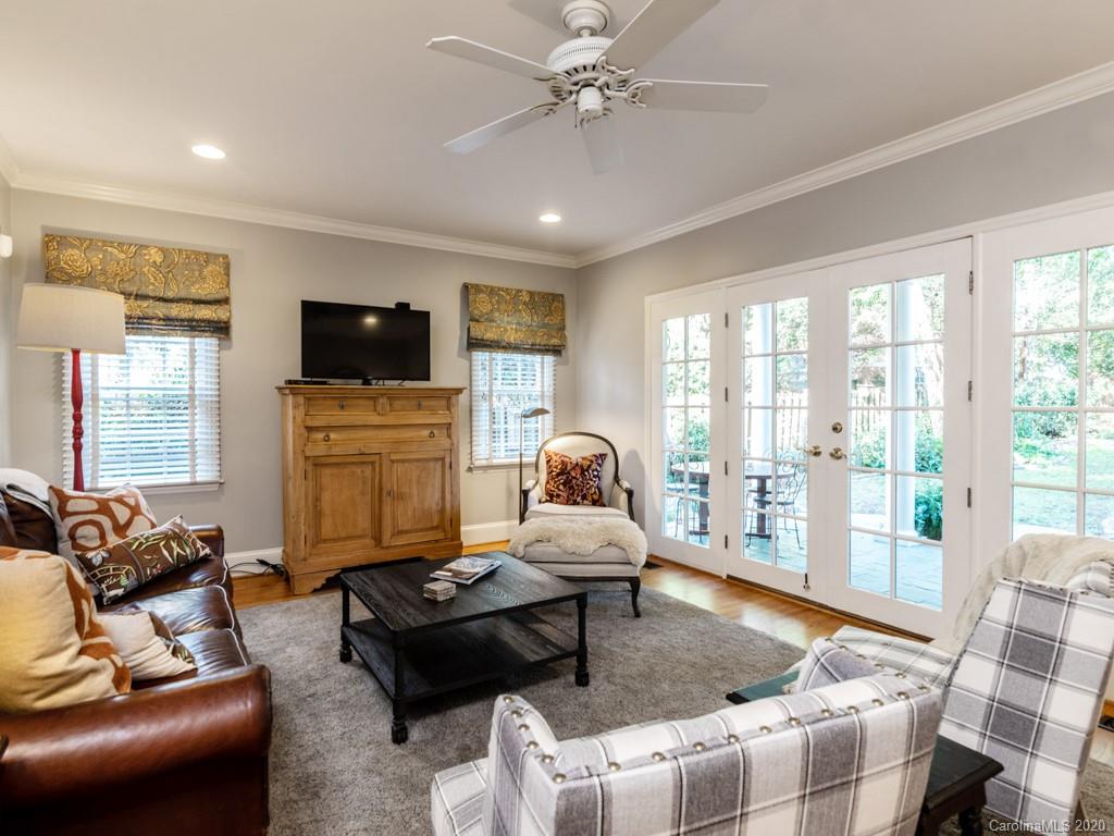 1708 Scotland Avenue Charlotte NC 28207