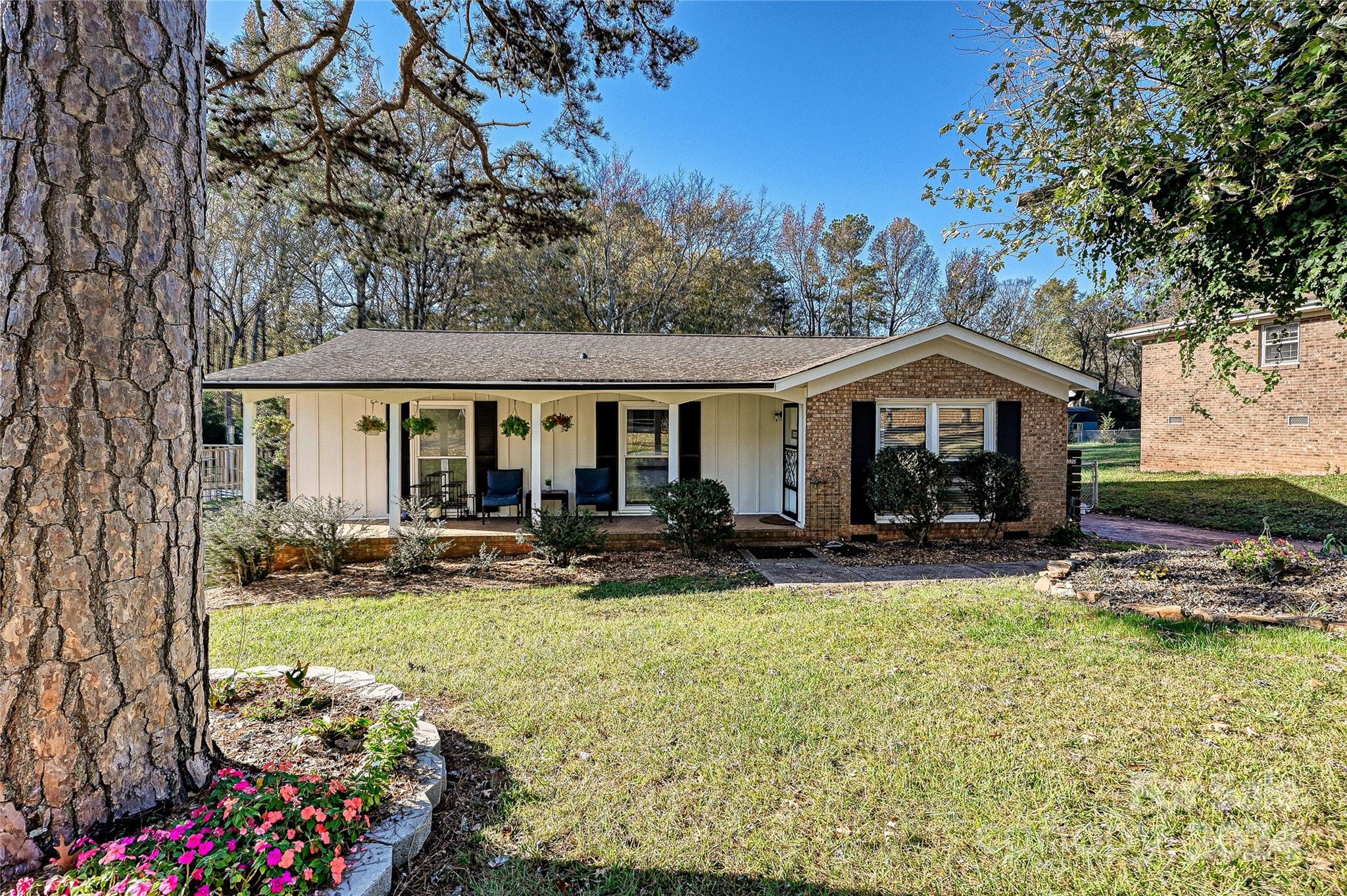 6925 Glenmoor Drive Charlotte NC 28214