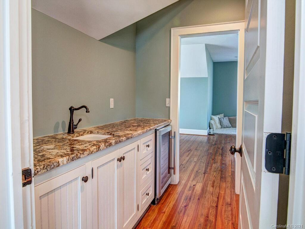 2910 N Alexander Street Charlotte NC 28205