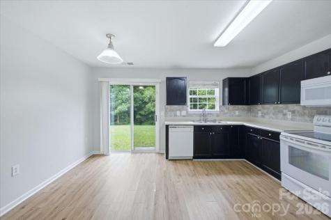 7143 Wandering Creek Drive Charlotte NC 28216
