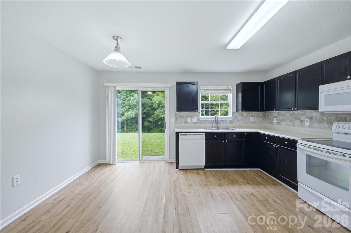 7143 Wandering Creek Drive Charlotte NC 28216