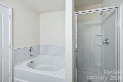 7143 Wandering Creek Drive Charlotte NC 28216