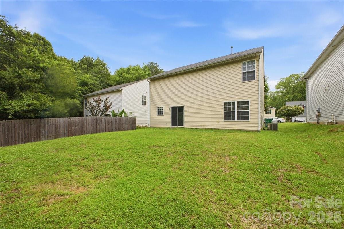 7143 Wandering Creek Drive Charlotte NC 28216