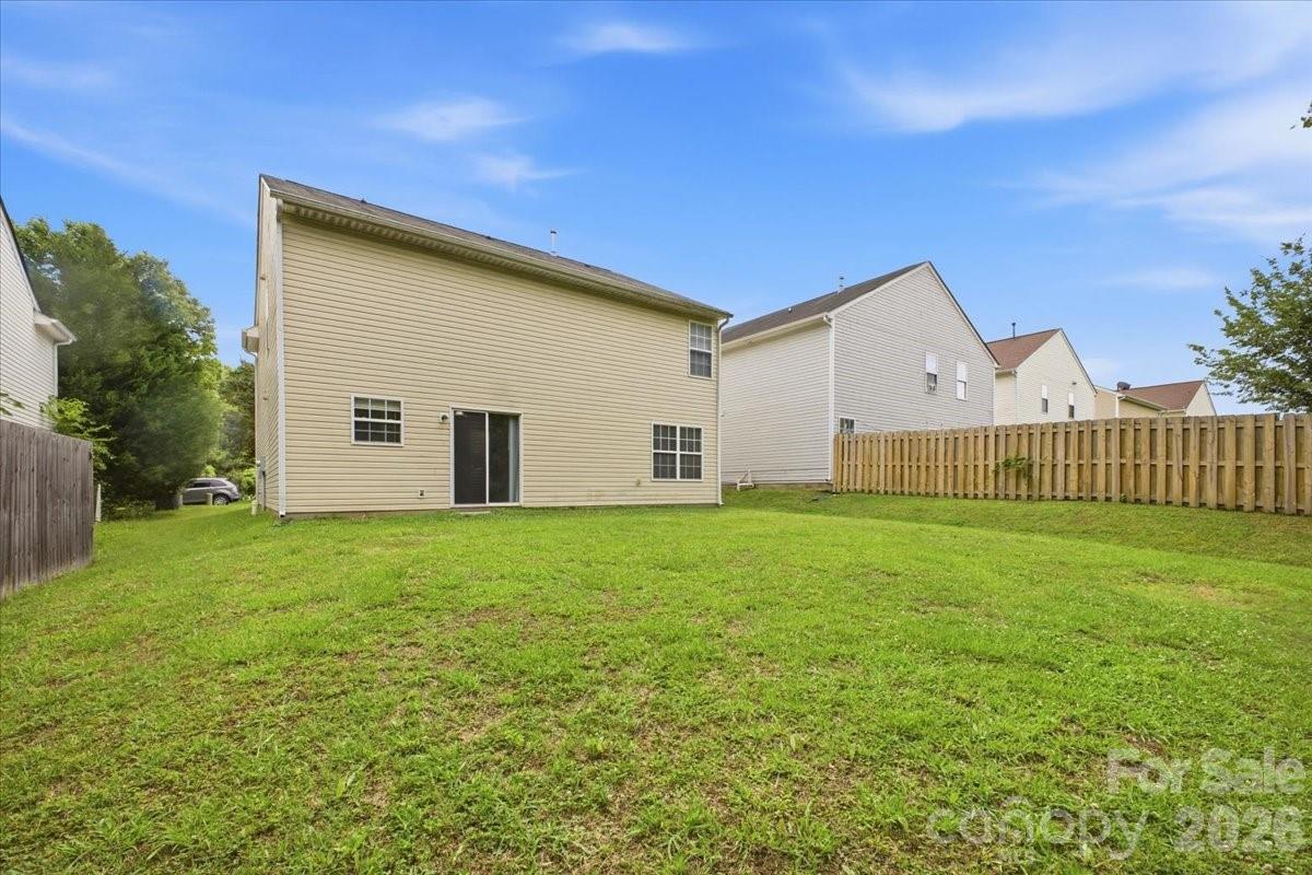 7143 Wandering Creek Drive Charlotte NC 28216