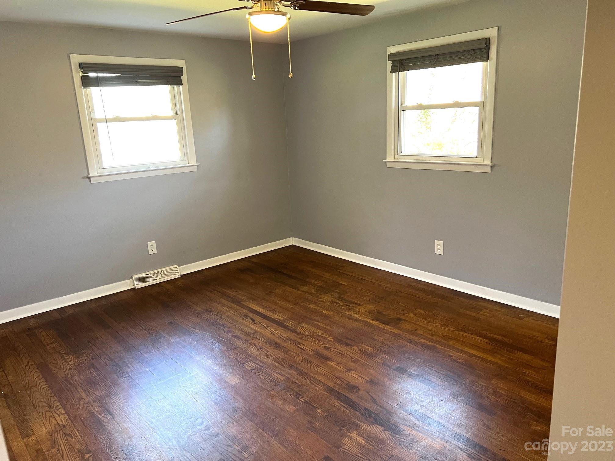 116 Glenwood Road Hendersonville NC 28791