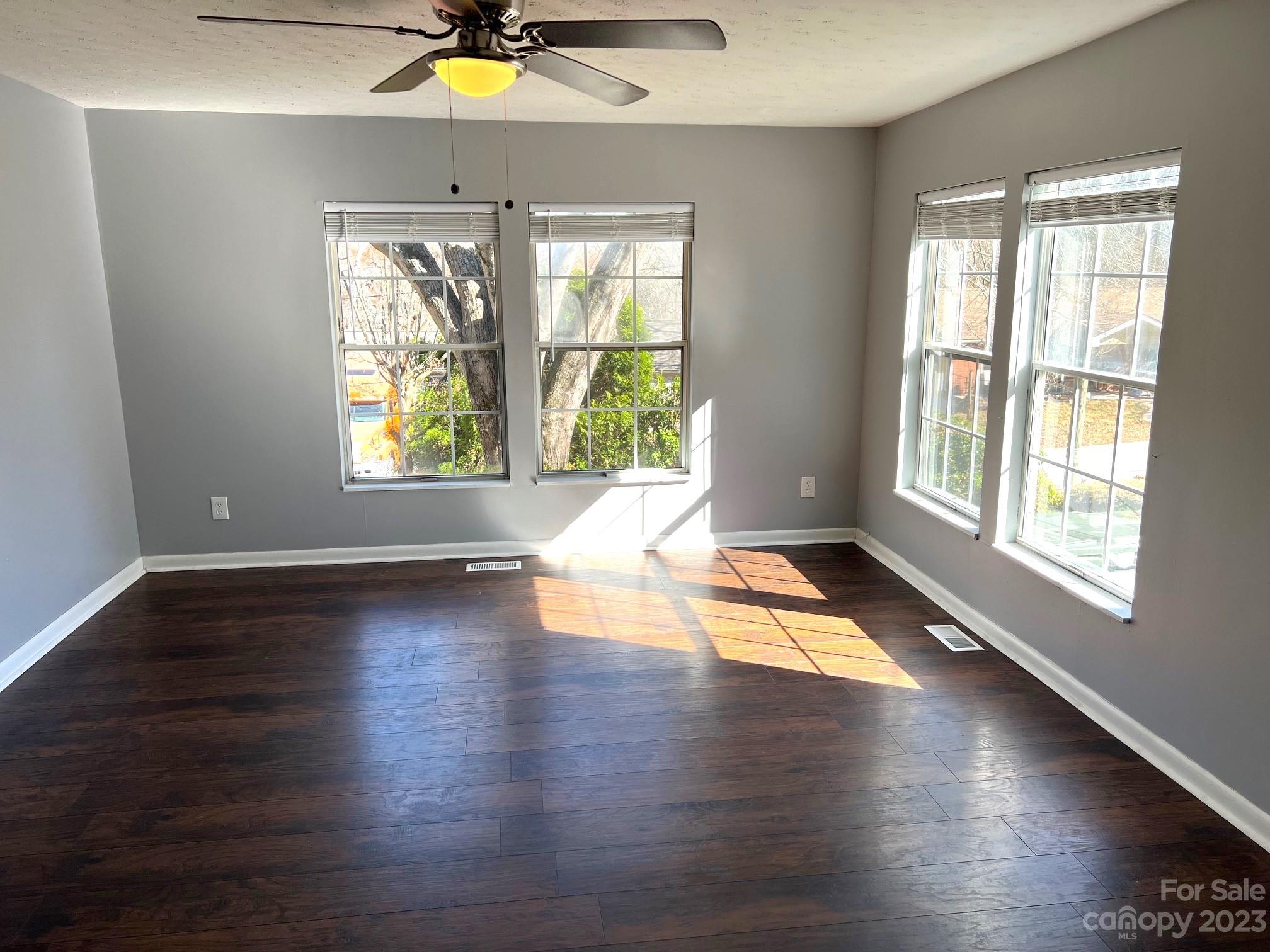 116 Glenwood Road Hendersonville NC 28791