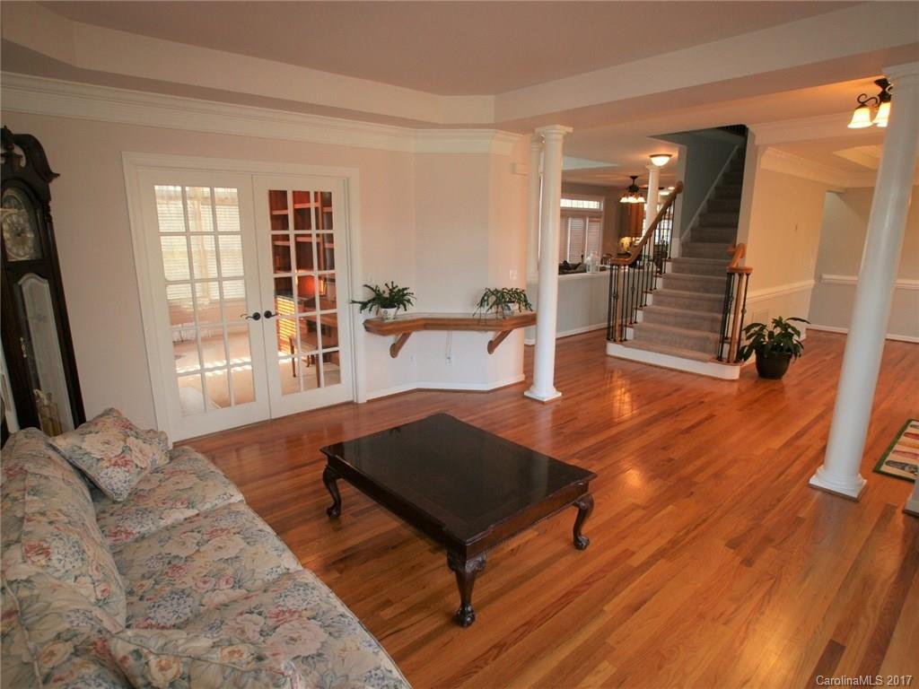 6317 Queensbury Court Charlotte NC 28269