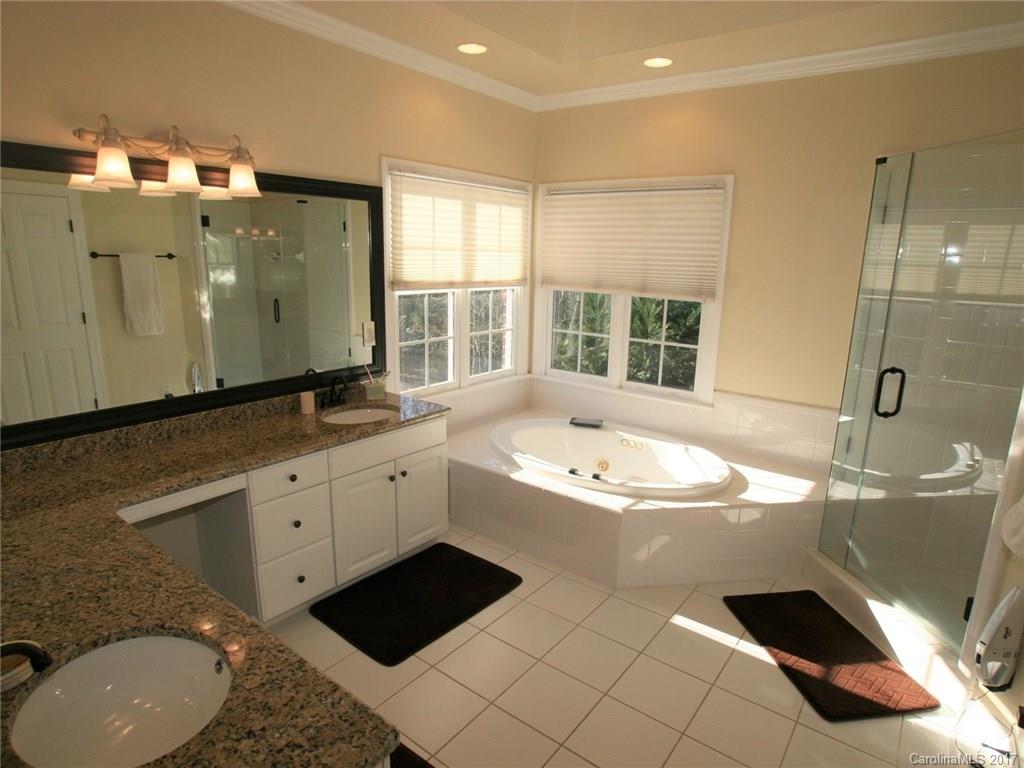 6317 Queensbury Court Charlotte NC 28269