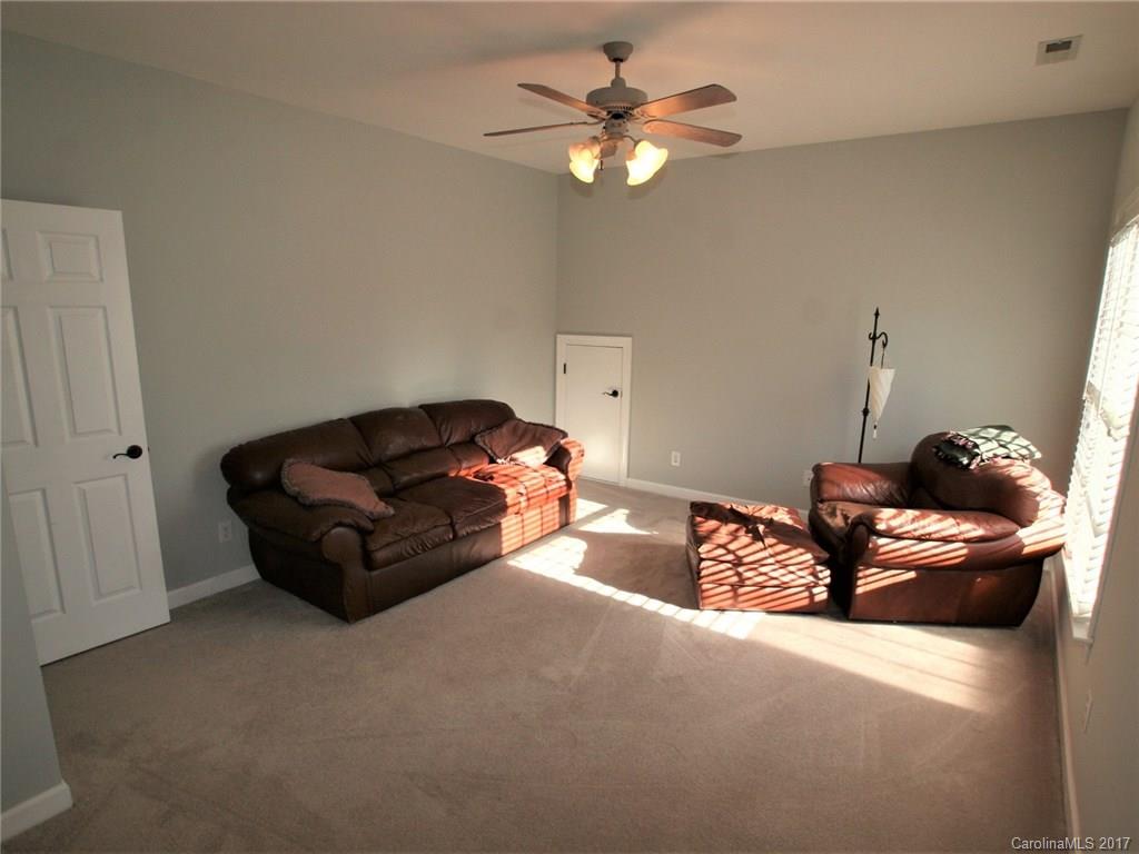 6317 Queensbury Court Charlotte NC 28269