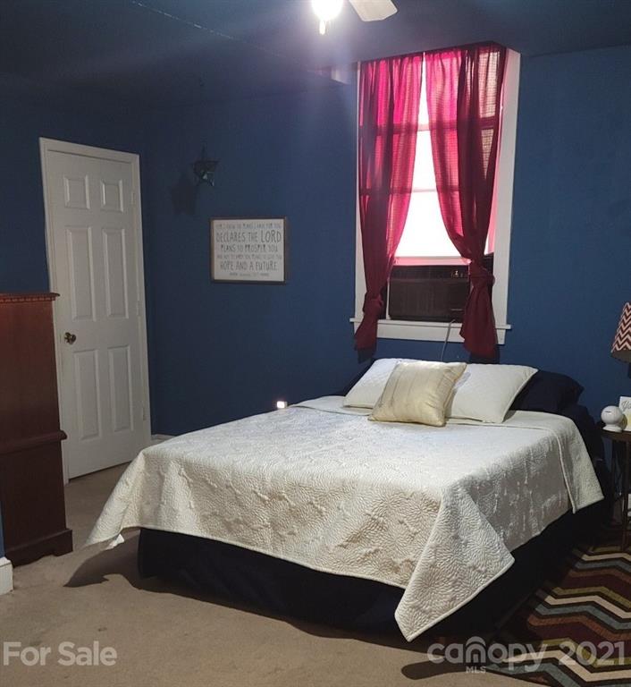 330 E Oak Street Marion NC 28752