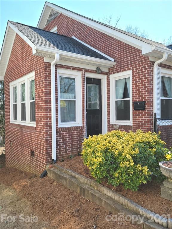 330 E Oak Street Marion NC 28752