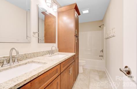 129 White Oak Road Extension Arden NC 28704