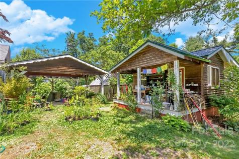 528 Padgettown Road Black Mountain NC 28711