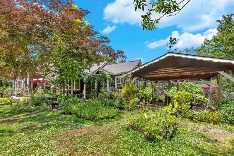 528 Padgettown Road Black Mountain NC 28711