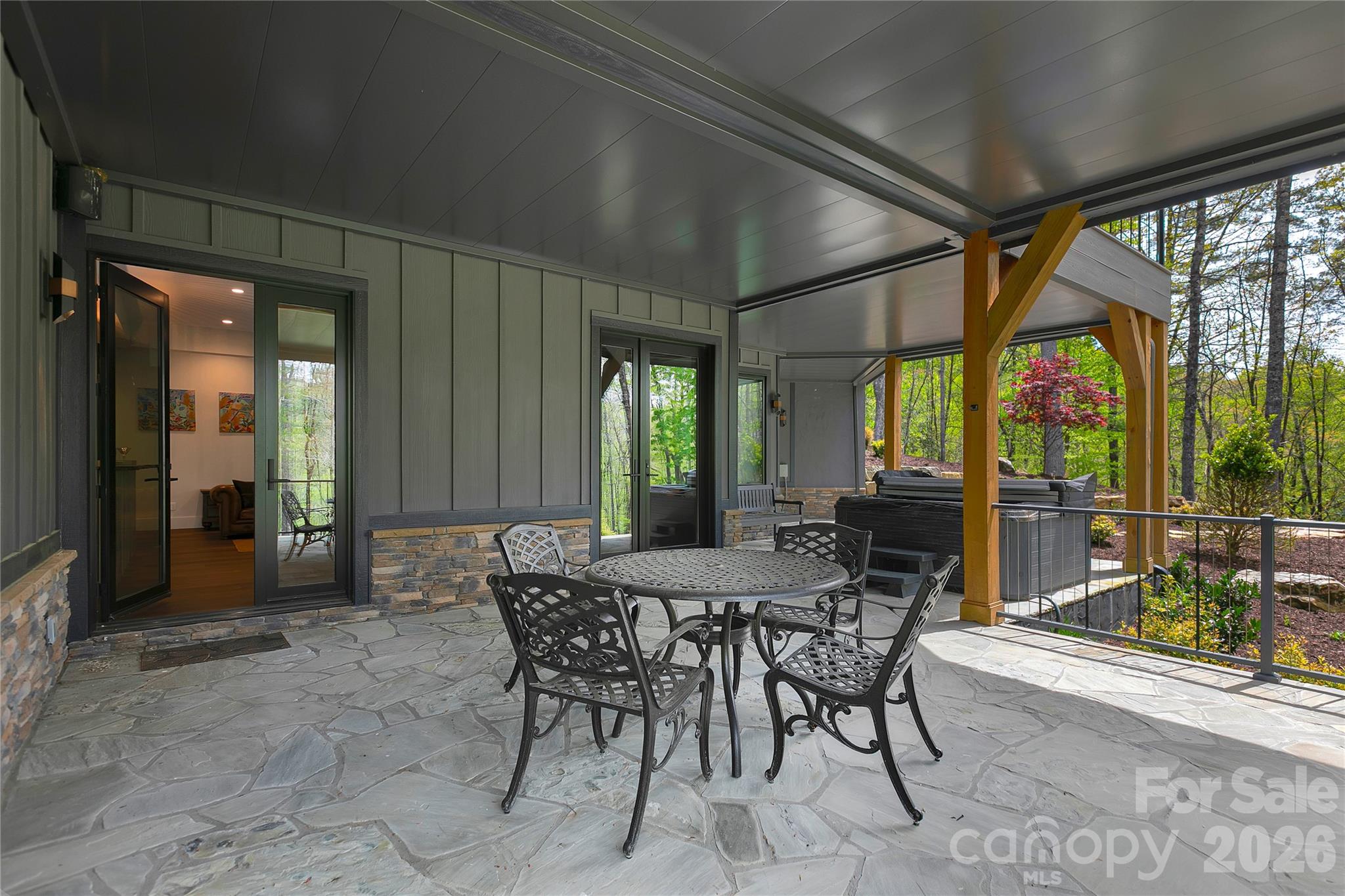 726 Ugugu Drive Brevard NC 28712