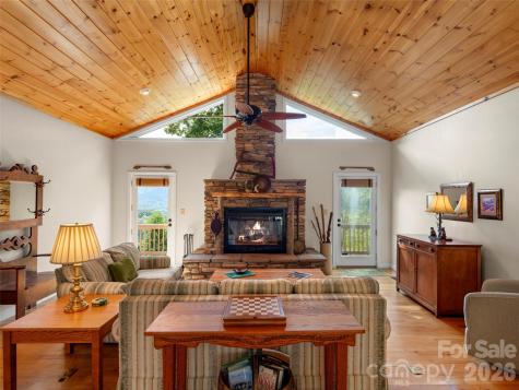 88 Brown Bear Way Waynesville NC 28786