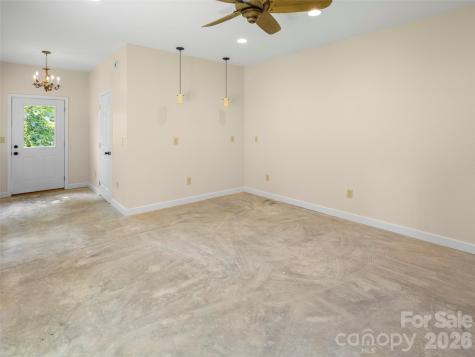 88 Brown Bear Way Waynesville NC 28786