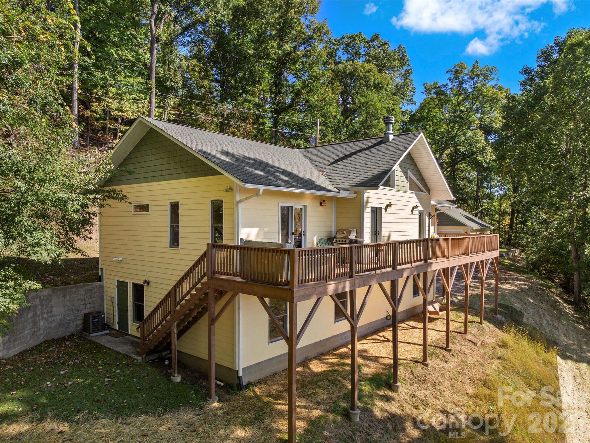 88 Brown Bear Way Waynesville NC 28786