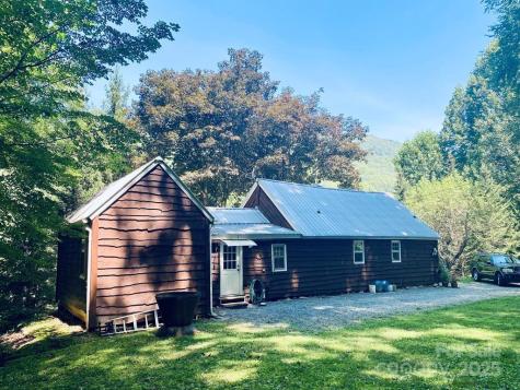 100 Crosspatch Drive Bryson City NC 28713