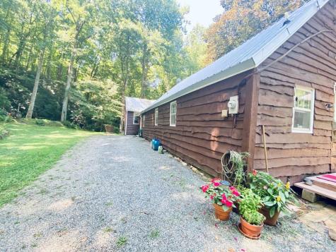 100 Crosspatch Drive Bryson City NC 28713