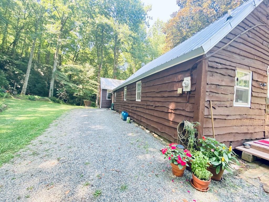 100 Crosspatch Drive Bryson City NC 28713