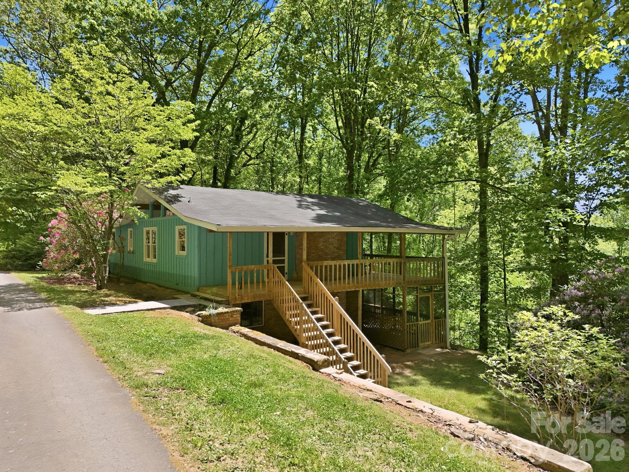 169 Sleepy Hollow Lane Canton NC 28716