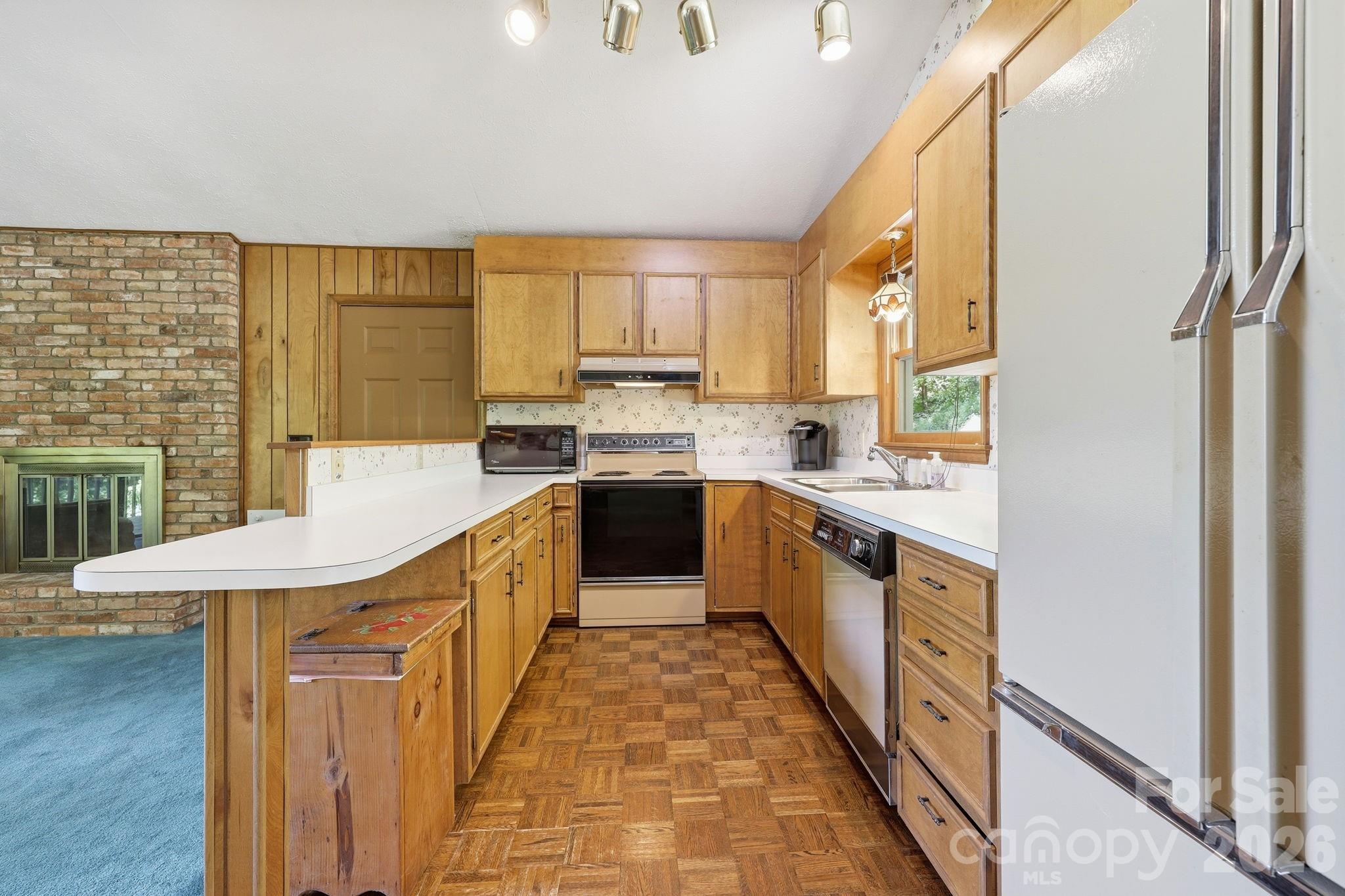 169 Sleepy Hollow Lane Canton NC 28716