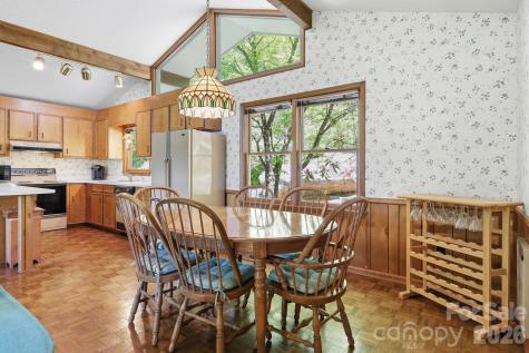 169 Sleepy Hollow Lane Canton NC 28716