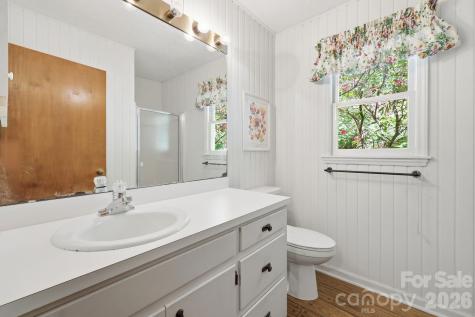 169 Sleepy Hollow Lane Canton NC 28716
