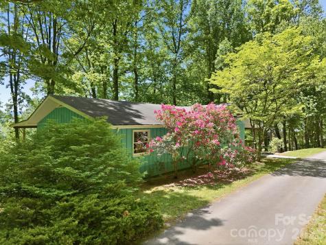 169 Sleepy Hollow Lane Canton NC 28716